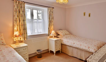 Twin Bedroom Large Bedroom
